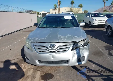 2011 Toyota Camry Le z USA, uszkodzony, nr VIN 4T1BF3EK1BU746354